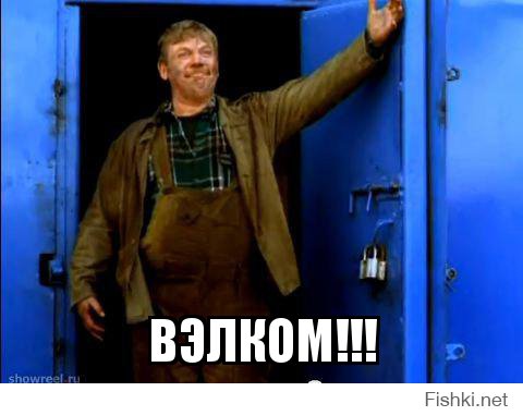 Россию засыпает снегом, счет автомобильных аварий пошел на сотни 